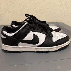 Nike Panda Dunks 
