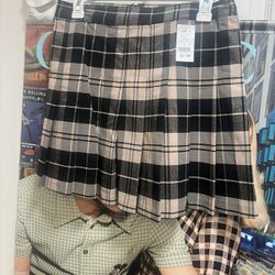 Brand New Women’s Plaid Skirt By Love Tree Size Large