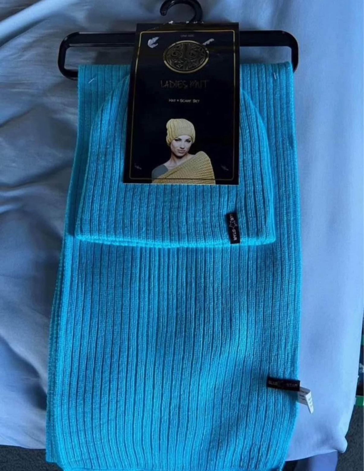 New - Blue Ladies Knit Hat & Scarf Set - Blue