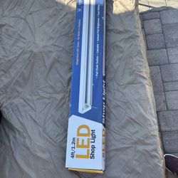 LED 4ft Shop Light
