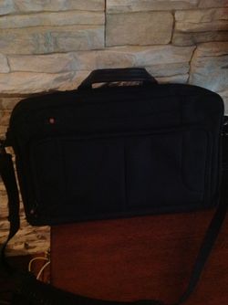 SwissGear laptop bag.