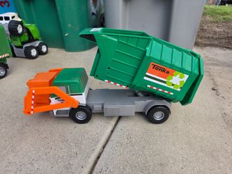 $16 Garbage truck