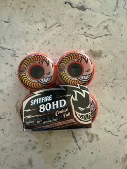 Spitfire 80HD conical fulls 60mm skateboard wheels.