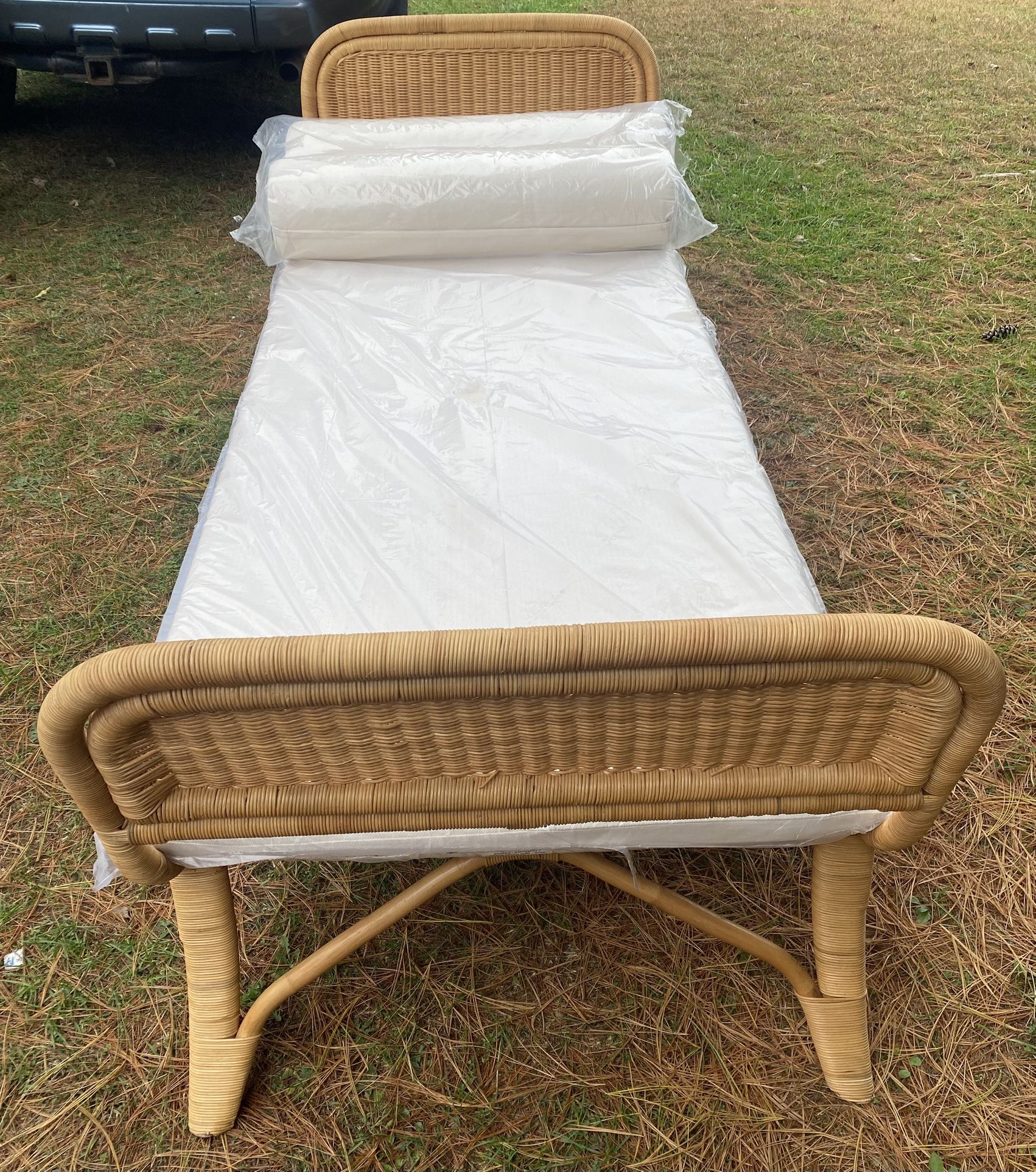 Rattan Twin Daybed
