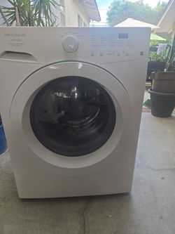 Frigidaire Affinity Washing Machine