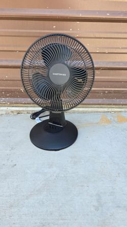 Hampton Bay 12" 3-speed oscillating personal desk fan