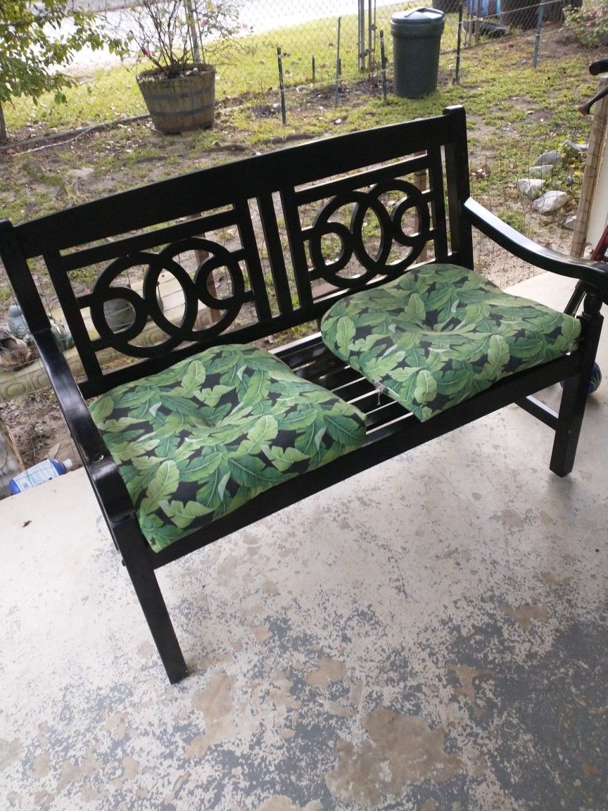 Nice Bench With Pillows
