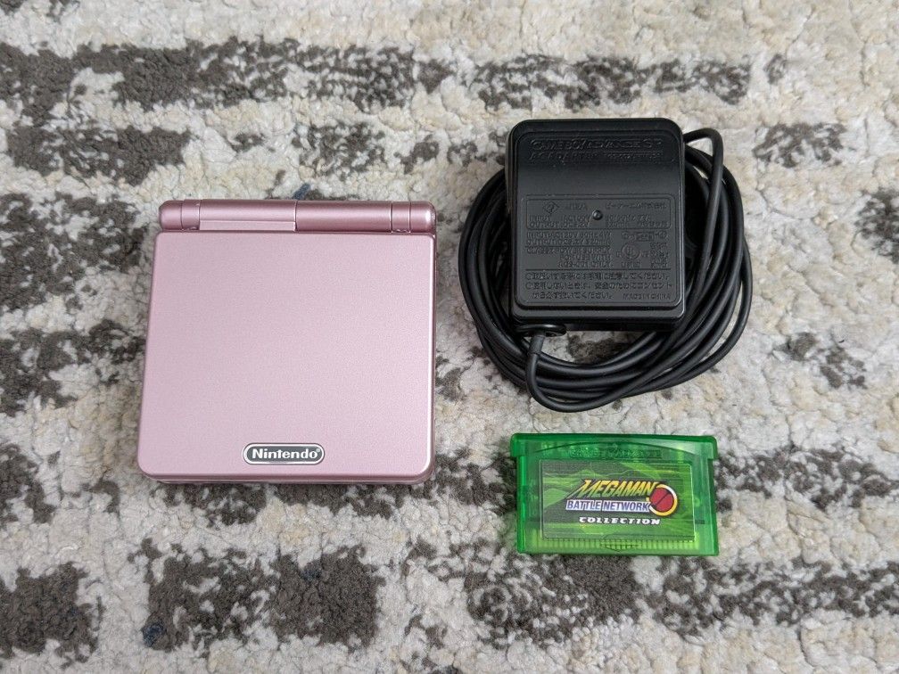 Pearl Pink AGS-101 Nintendo Gameboy Advance GBA SP Bundle! Includes Charger and Game!