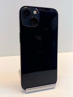 Apple iPhone 13 128gb. ( Fully Unlocked Phone )