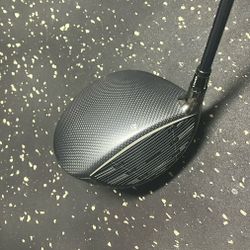 Taylormade Qi35 Driver 