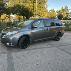 2013 Toyota Sienna