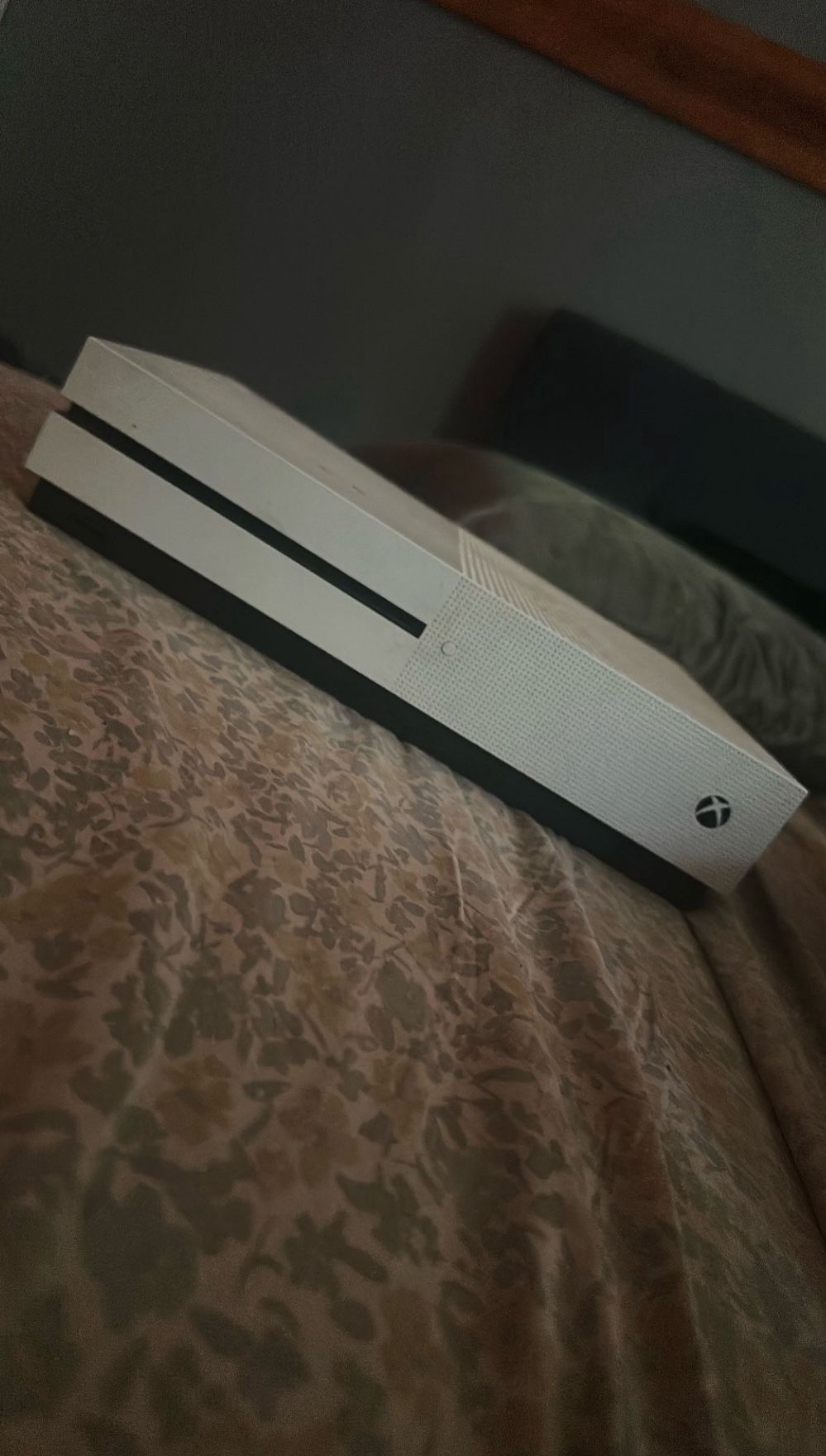 White Xbox One S 