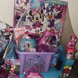 Minnie Mouse Easter Basket 