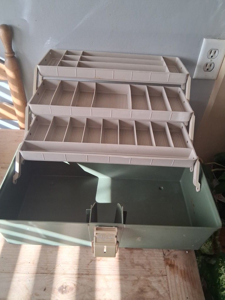 PLANO VINTAGE TACKLE, very Clean