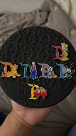 Hidden Mickey D pins full set