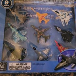 9 Piece Airforce Playset