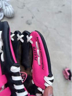 9.5” t-ball girls glove