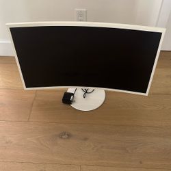 32” Samsung Curved Monitor Full HD