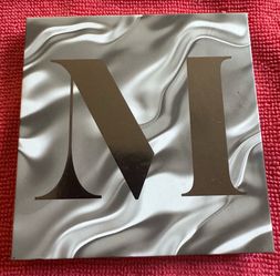 Going Platinum Eye Shadow Pallet