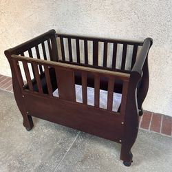 Solid Wood Bedside Bassinet / Co-Sleeper – Sturdy & Well-Made