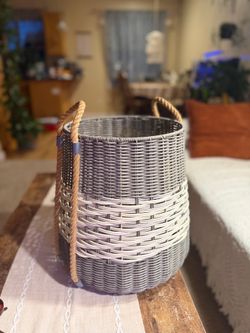 Decorative Woven Basket / Planter Basket