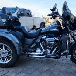 2021 TRI-GLIDE ULTRA CLASSIC 