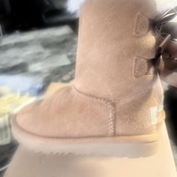 $65 Uggs For Sale Size 9c 