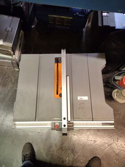 RIDGID Table Saw