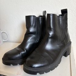 Women’s Boots