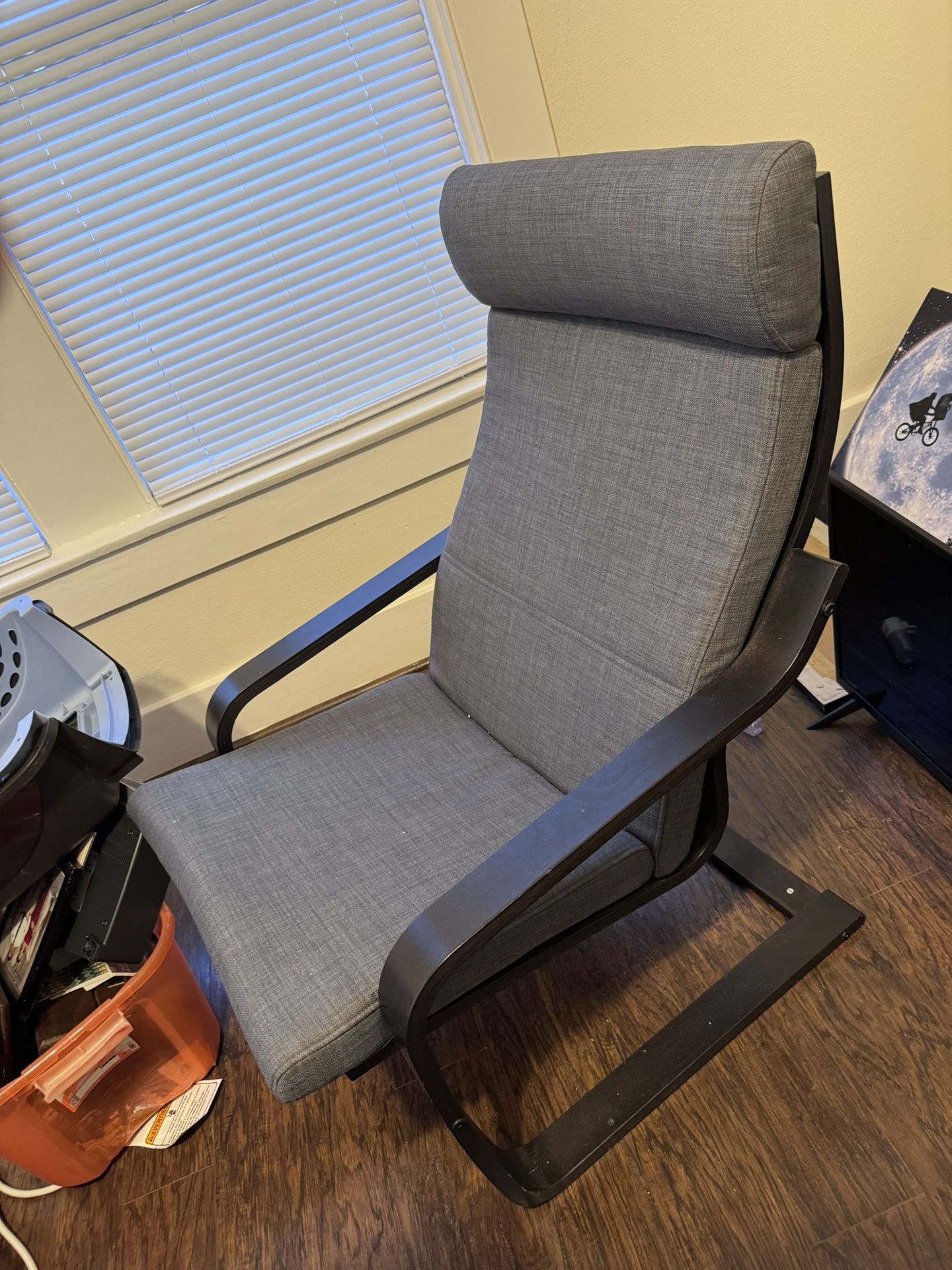 Basic Chair 
