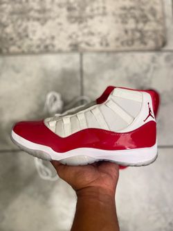 Jordan 11 Cherry Size 9.5
