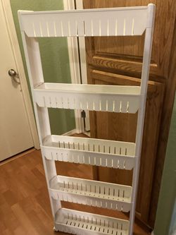 Narrow Plastic shelves/Compartment