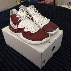 Kyrie 5 Nike By Sapphire Size 10.5
