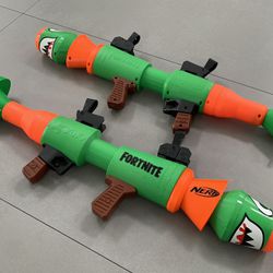 Nerf Fortnite RL Blaster with 2 Official Nerf Fortnite Rockets 