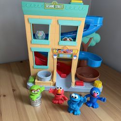Sesame Street Playset With Figures 