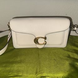 White Coach Tabby 26 