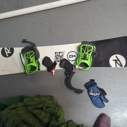 Snowboarding Gear. Board. Bindings. Goggles. Helmet. 