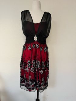 New Women’s Lace Overlay Dress, size XL