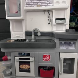Step 2 Kids Kitchen Set
