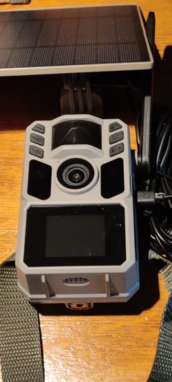 Trail Camera 4G Solar Charging Built-in Screen