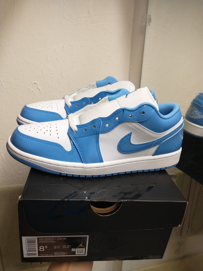 New Air Jordan 1 Low Men Size 8.5