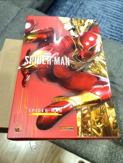 HOT TOYS 1/6 SCALE SPIDERMAN IRONMAN SPIDER ARMOR VGM038 NEW IN BOX