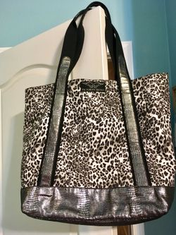 Victoria's Secret tote