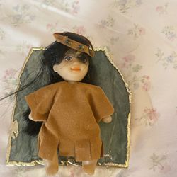 Little Vintage Indian Doll With 1 Eskimo Cat And One Eskimo Boy