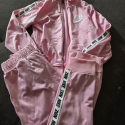 Nike Jogger Outfit ,normal Piling/small Mark Size 6