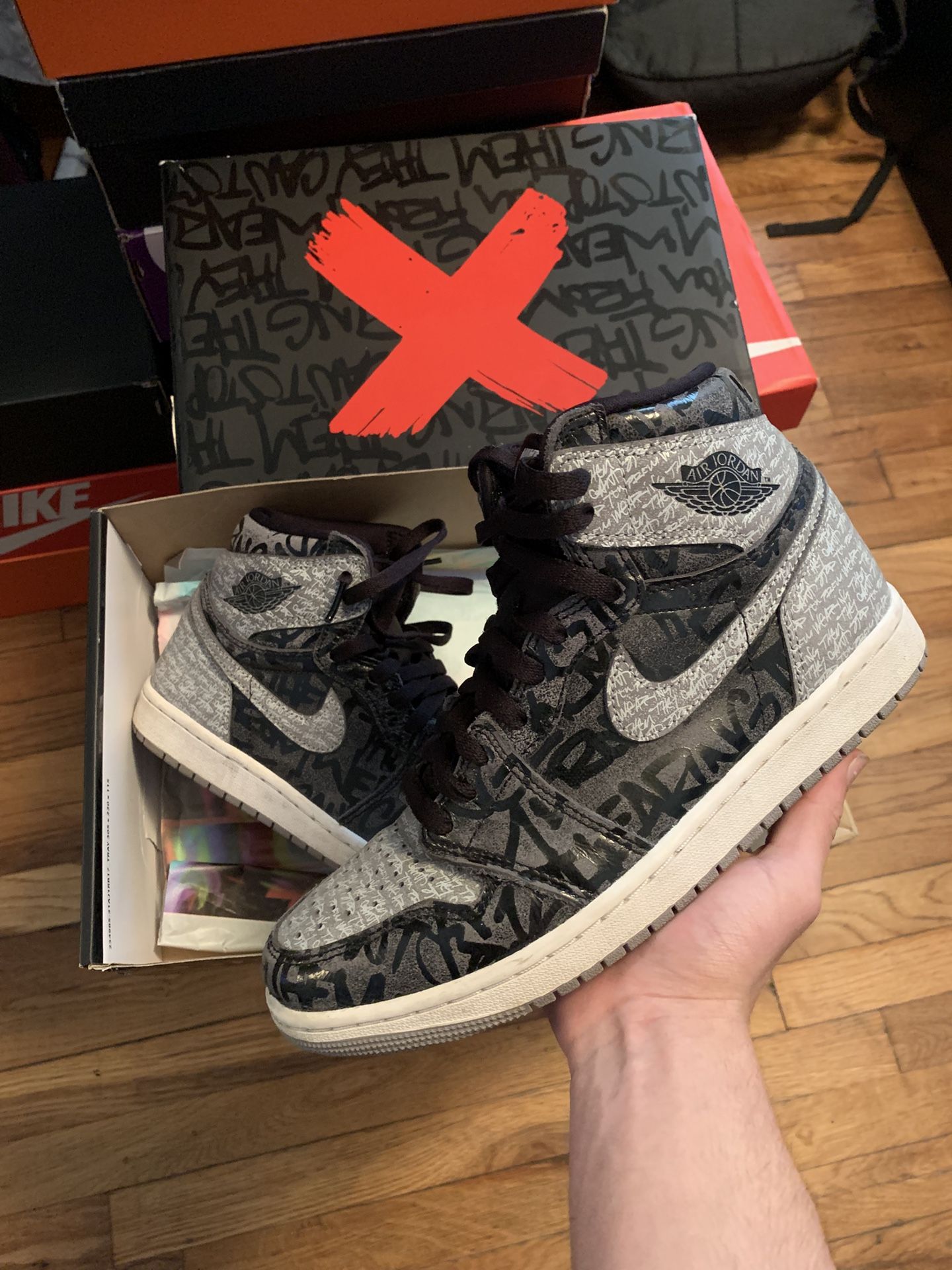 Jordan 1 Rebellionaire Size 7.5m/9w - www.lacanasteria.com.mx display picture 1