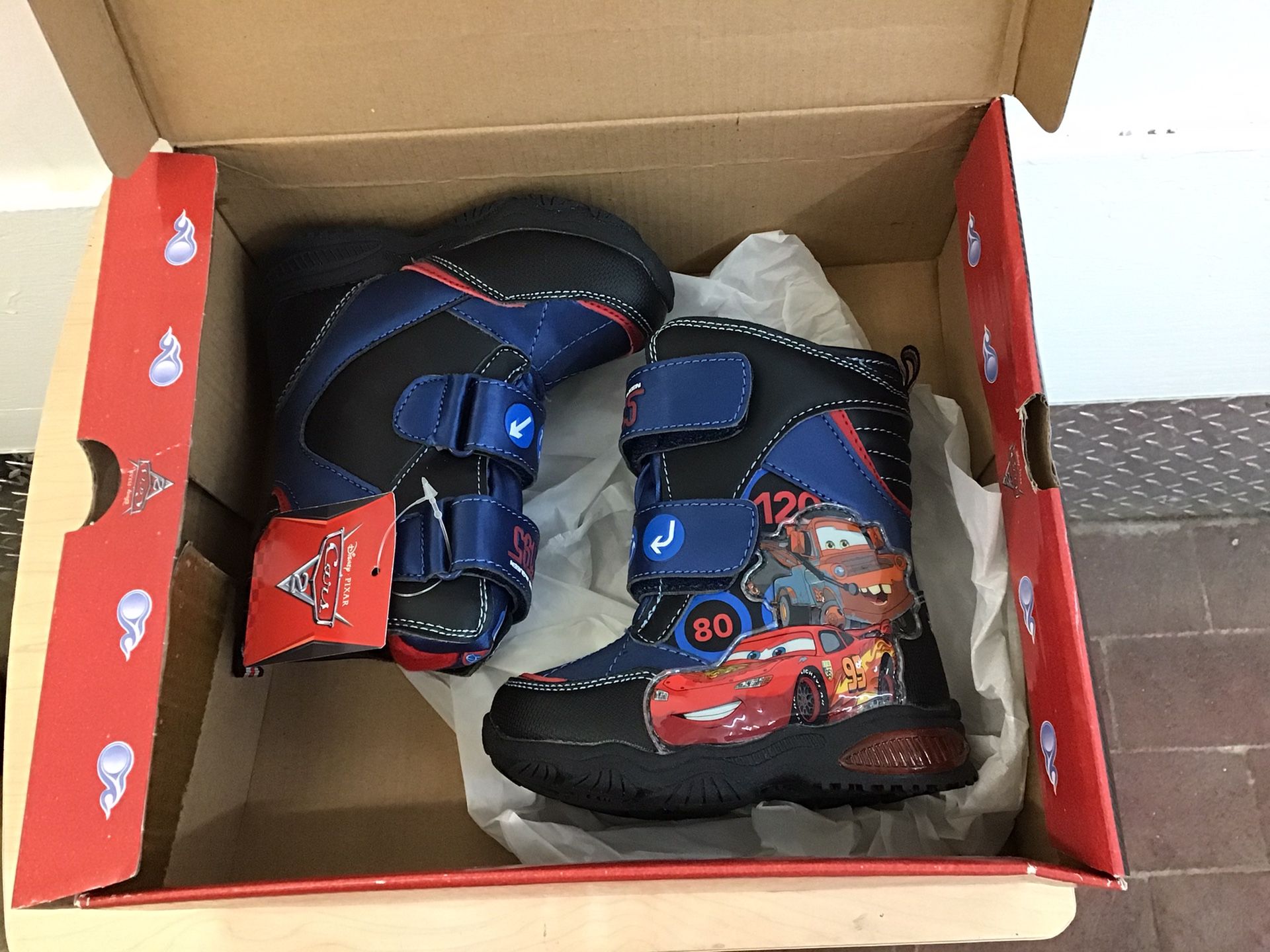 New Disney Pixar Cars Winter Snow Boots Kids Size 6