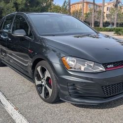 2017 Volkswagen Golf GTI