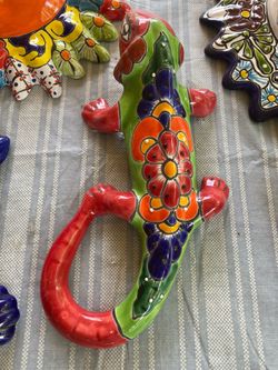 Assorted ceramic decorations
