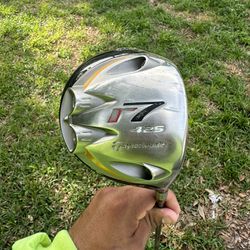Taylormade R7 425.